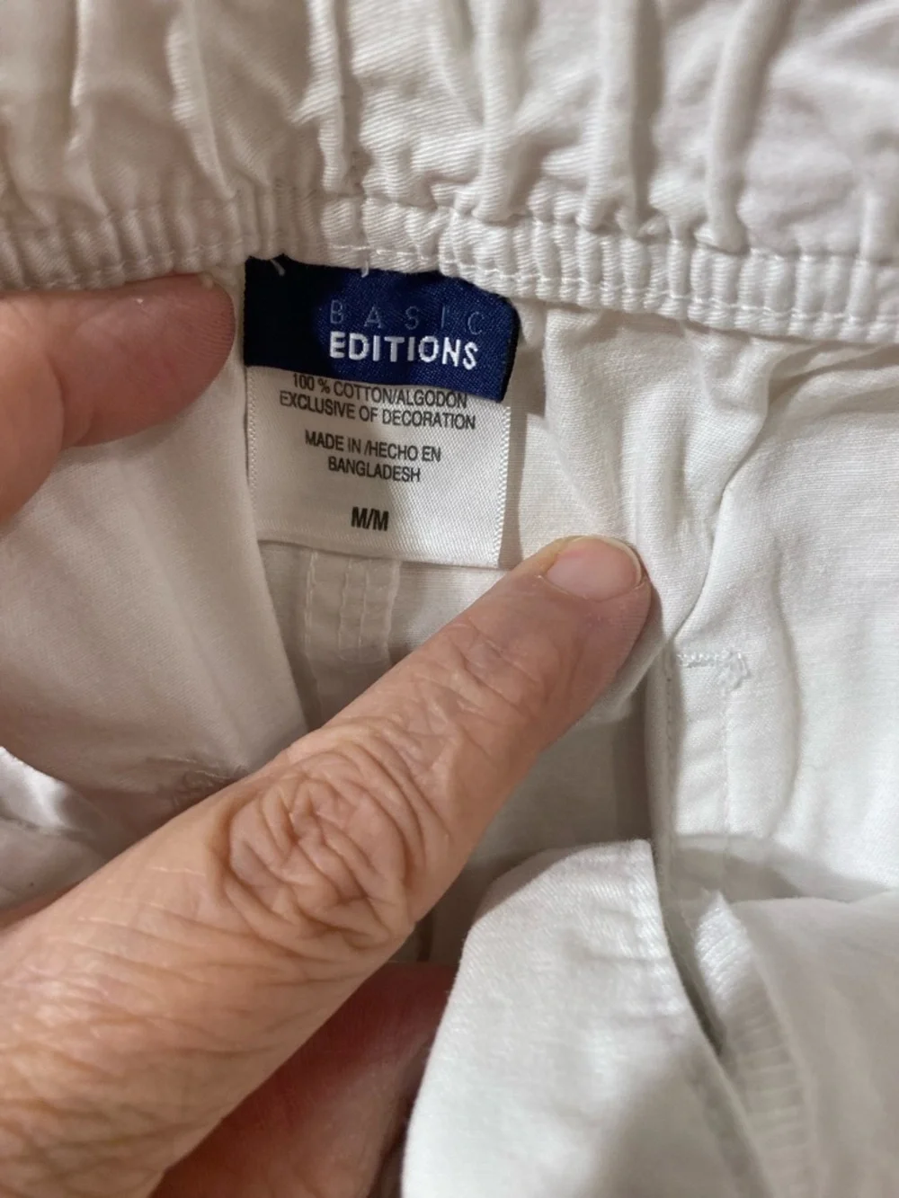Basic Editions White Capris Pants with Tie Hem Medium (RD)